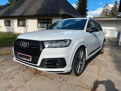Second-hand Audi Q7 S-line plus 286 CP (210 kW) 2019 Alb SUV