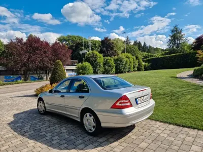 Gebraucht Mercedes 200 163 PS (119 kW) 2004 Grau Limousine