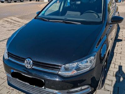 Gebraucht VW Polo LOUNGE 90 PS (66 kW) 2015 Schwarz Limousine