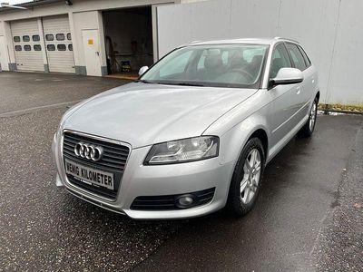 Gebraucht Audi A3 Attraction 105 PS (77 kW) 2009 Silber Kleinwagen