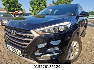 gebraucht Hyundai Tucson 1.7 CRDi 2WD **Kamera/Navi/AHK**