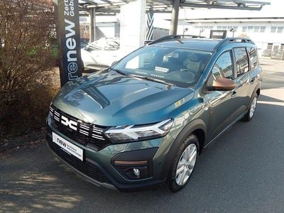 Gebraucht Dacia Jogger Extreme 141 PS (103 kW) 2024 Grün Van / Kleinbus
