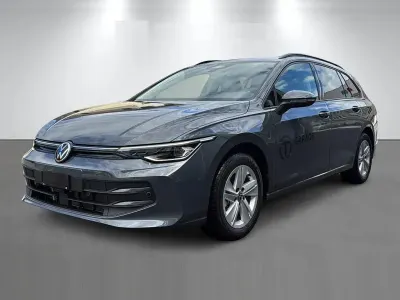 Nouă VW Golf VIII Life 150 CP (110 kW) 2026 Gri Break