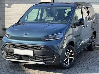 Nouă Toyota Proace Verso City 131 CP (96 kW) 2026 Albastru Break