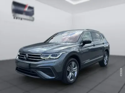 Gebraucht VW Tiguan Allspace Move 200 PS (147 kW) 2023 Grau metallic SUV