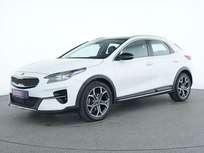 Deluxeweiss Gebraucht 2021 Kia XCeed Spirit SUV | 20.225 € (Guter Preis)
