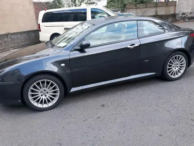 Gebraucht Alfa Romeo GTV 150 PS (110 kW) 2005 Grau Coupé