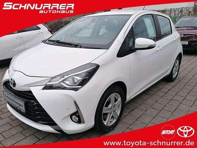 Gebraucht Toyota Yaris Comfort 111 PS (81 kW) 2017 Schneeweiß Kleinwagen