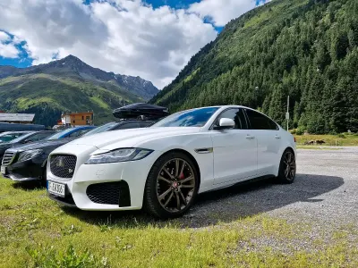 Gebraucht Jaguar XF 381 PS (280 kW) 2017 Weiß Limousine