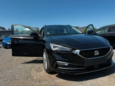 Gebraucht Seat Leon Style 150 PS (110 kW) 2022 Schwarz Limousine