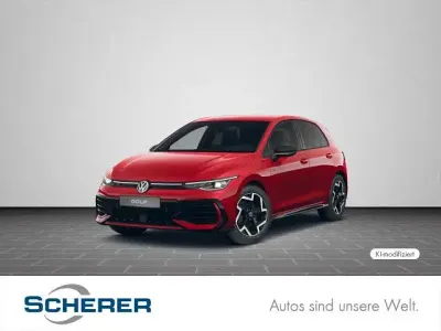 Gebraucht VW Golf VIII R-line 150 PS (110 kW) 2025 Kings red metallic (metallic) Limousine