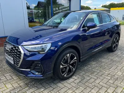 Gebraucht Audi Q3 Sportback Design 190 PS (139 kW) 2023 Navarrablau SUV