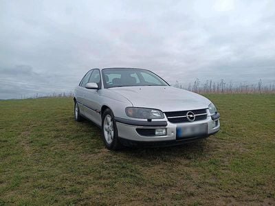 Gebraucht Opel Omega Sport 136 PS (100 kW) 1998 Silber Limousine