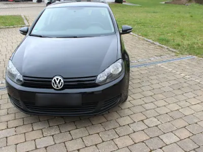 Second-hand VW Golf VI Trendline 102 CP (75 kW) 2009 Negru Hatchback