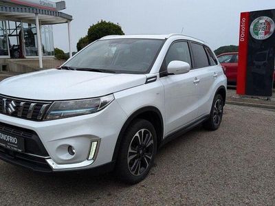 Weiß Gebraucht 2020 Suzuki Vitara SUV | 19.490 € (Etwas zu teuer)