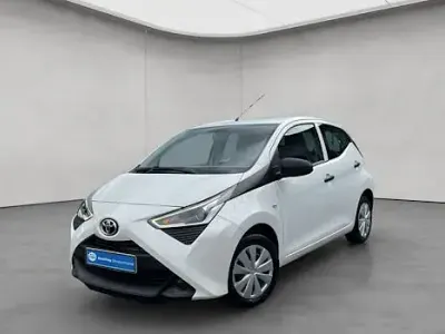 Gebraucht Toyota Aygo Business Edition 72 PS (52 kW) 2020 Weiß Kleinwagen