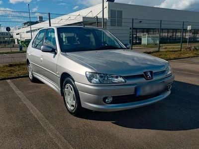 Peugeot 306