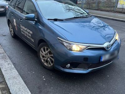 gebraucht Toyota Auris 1,8 mit Wegstreckenzähler