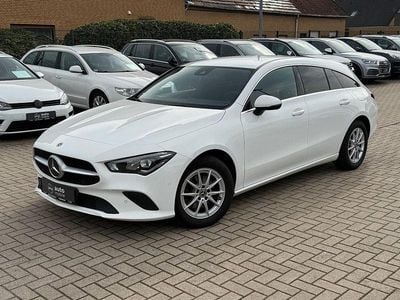 Gebraucht Mercedes CLA180 Shooting Brake 116 PS (85 kW) 2021 Weiß Kombi