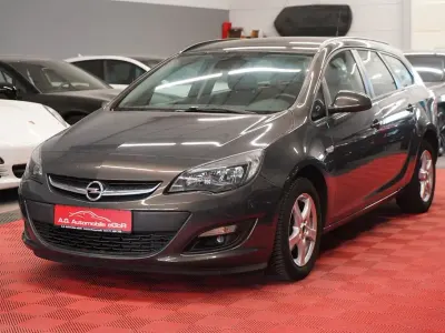 Gebraucht Opel Astra 120 PS (88 kW) 2014 Grau Kombi