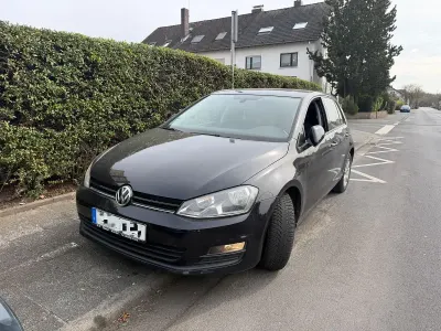 Second-hand VW Golf VII 105 CP (77 kW) 2014 Negru Berlinǎ
