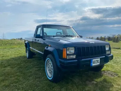 Käytetty Jeep Comanche 177 HP (130 kW) 1988 Sininen Nouto