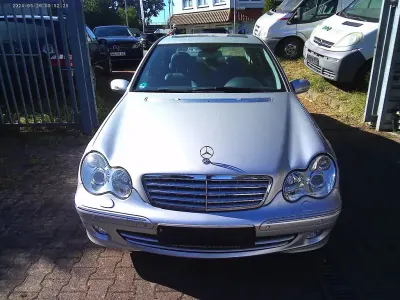 Gebraucht Mercedes C320 224 PS (164 kW) 2006 Silber Limousine