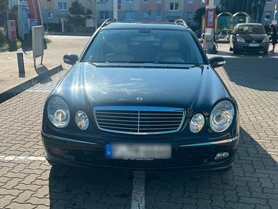 Mercedes E280