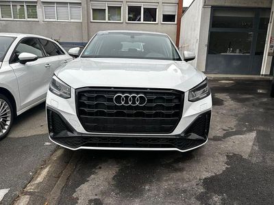 Weiß Gebraucht 2023 Audi Q2 S-Line SUV | 20.600 € (Fairer Preis)