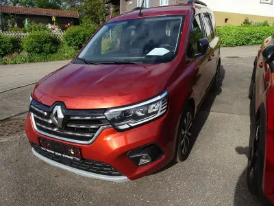Gebraucht Renault Kangoo Intens 131 PS (96 kW) 2021 Terrakottabraun Van / Kleinbus