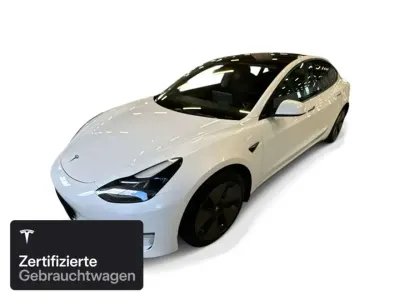 Gebraucht Tesla Model 3 Long Range AWD 324 kW (441 PS) 2022 Pearl white multicoat Limousine