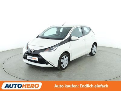 Weiß Gebraucht 2016 Toyota Aygo X-play Kleinwagen | 8.050 € (Fairer Preis)