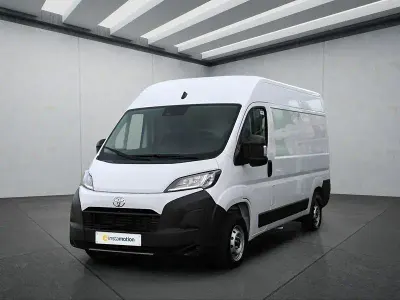 Używany Toyota Proace 140 KM (102 kW) 2024 Biały Minivan