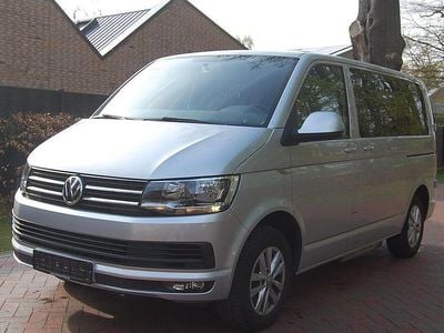 Usata VW Caravelle Comfortline 150 CV (110 kW) 2016 Argento Furgone