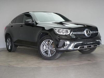Second-hand Mercedes GLC300e 194 CP (142 kW) 2021 Negru Berlinǎ