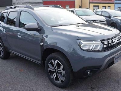 Grau Gebraucht 2024 Dacia Duster Journey SUV | 23.980 € (Fairer Preis)