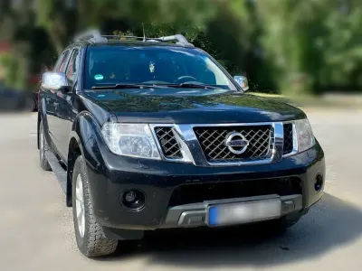 Gebraucht Nissan Navara 190 PS (139 kW) 2011 Schwarz Pickup