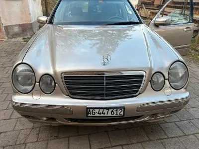 Używany Mercedes E320 193 KM (141 kW) 2000 Kombi