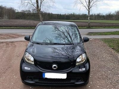 Gebraucht Smart ForFour 90 PS (66 kW) 2019 Schwarz Kleinwagen