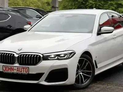 Gebraucht BMW 520 M Sport 184 PS (135 kW) 2022 Weiß Limousine