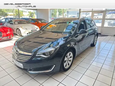 Gebraucht Opel Insignia Edition 140 PS (102 kW) 2014 Grün Kombi