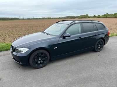gebraucht BMW 318 i Touring Kombi Vollausstattung / Scheckheft