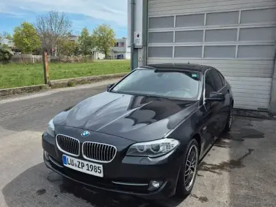Gebraucht BMW 535 Sport Line 313 PS (230 kW) 2013 Grau Limousine