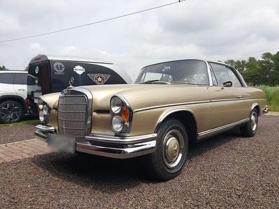 Brugt Mercedes W112 160 HK (117 kW) 1965 Guld Coupe