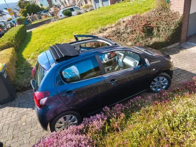 Gebraucht Peugeot 108 Allure 69 PS (50 kW) 2015 Blau Kleinwagen