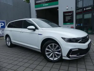 Gebraucht VW Passat GTE 218 PS (160 kW) 2021 Pure white Kombi