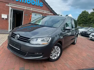 Gebraucht VW Sharan Comfortline 150 PS (110 kW) 2017 Grau Van / Kleinbus