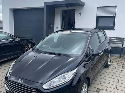 Usata Ford Fiesta SYNC Edition 80 CV (58 kW) 2015 Nero Utilitaria