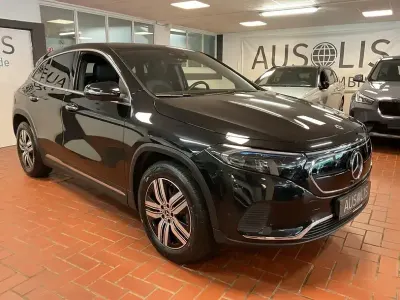 Gebraucht Mercedes EQA250 Progressive 139 kW (190 PS) 2023 Kosmosschwarz (metallic) SUV