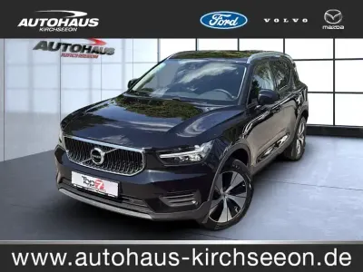 Gebraucht Volvo XC40 Core 197 PS (144 kW) 2022 Onyx black (metallic) SUV